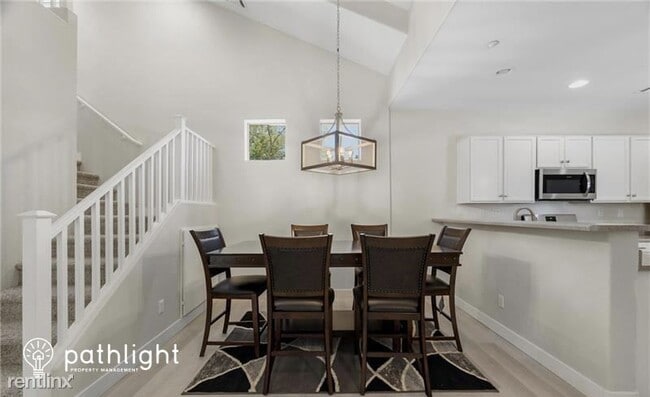 Building Photo - 3 br, 3 bath House - 7877 Wildebeest Court...