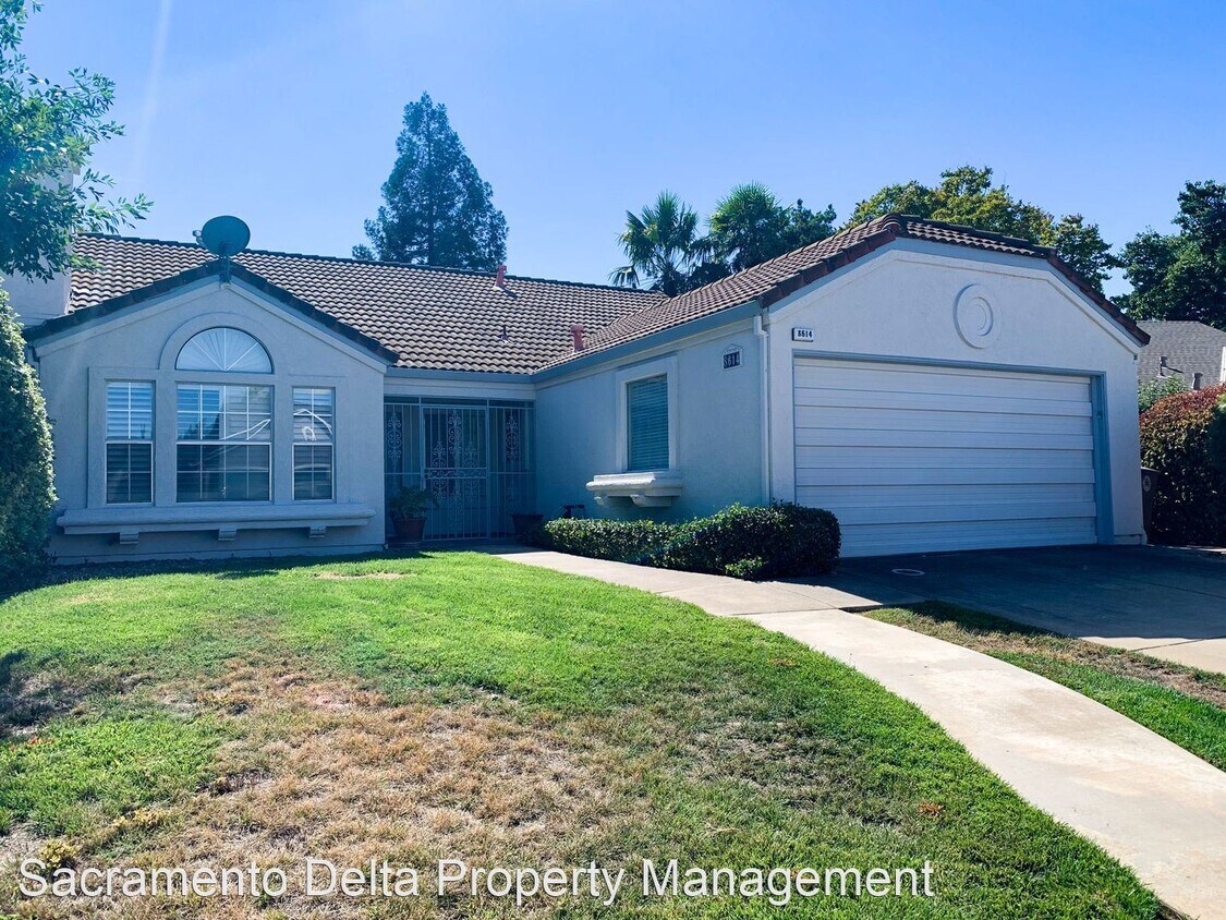 Primary Photo - 4 br, 2 bath House - 8614 Lujan Crest Court
