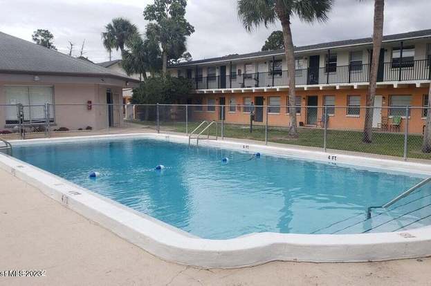 Foto del edificio - 1719 Dixon Blvd