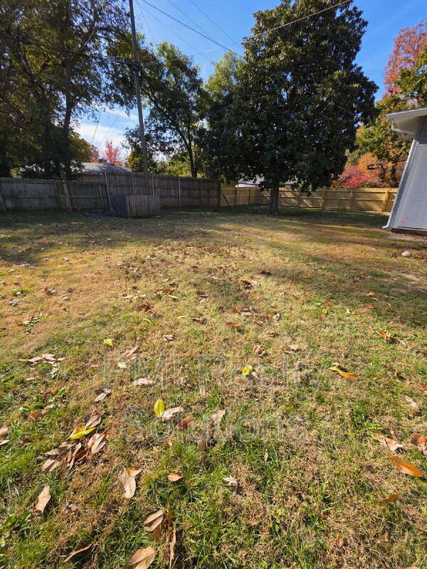 Building Photo - 4506 E 38th Pl