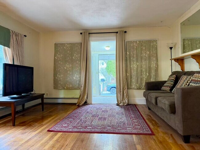 Foto del edificio - 24 Arden St