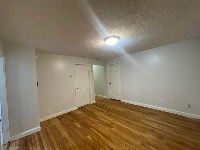 Foto del edificio - 14 Irving St