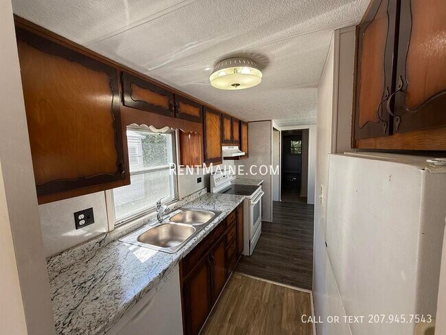 Foto del edificio - 715 College Ave