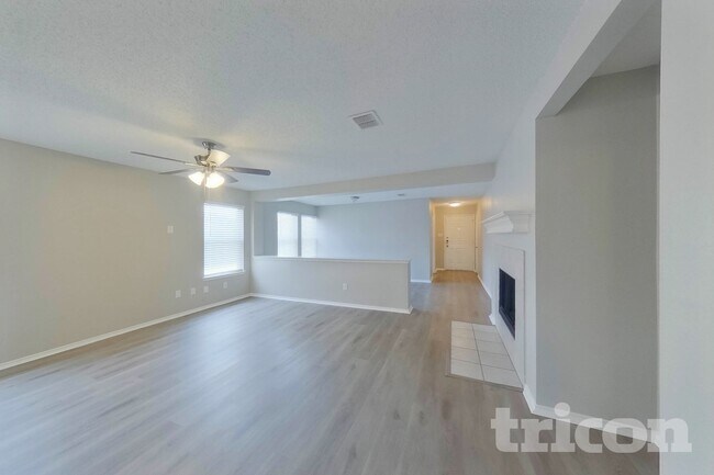 Foto del edificio - 1417 Atkins St