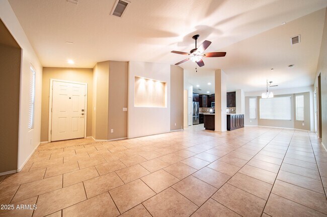 Foto del edificio - 16418 N 168th Ln