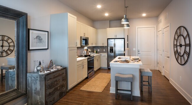 Foto del edificio - 1407 Jo Johnston Ave