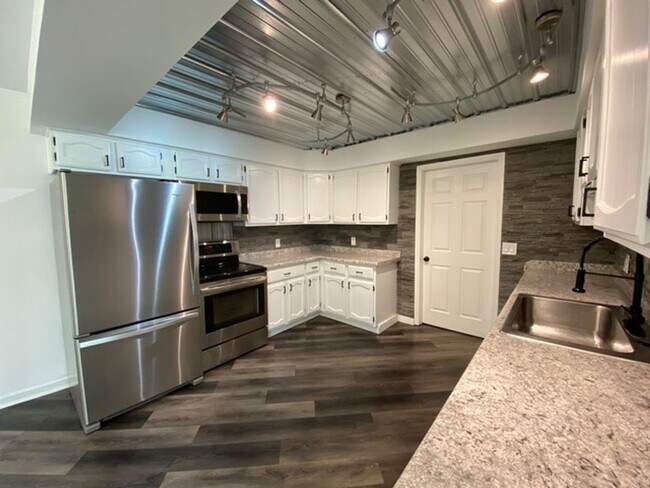 Building Photo - 13735 Masters Rd, Allenton