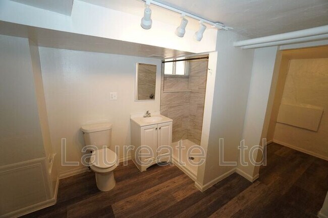 Foto del edificio - 815 N Ogden St