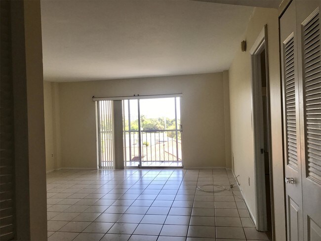 Foto del edificio - 4160 Inverrary Dr