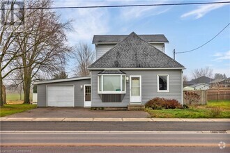 Building Photo - 2241 Line 34
