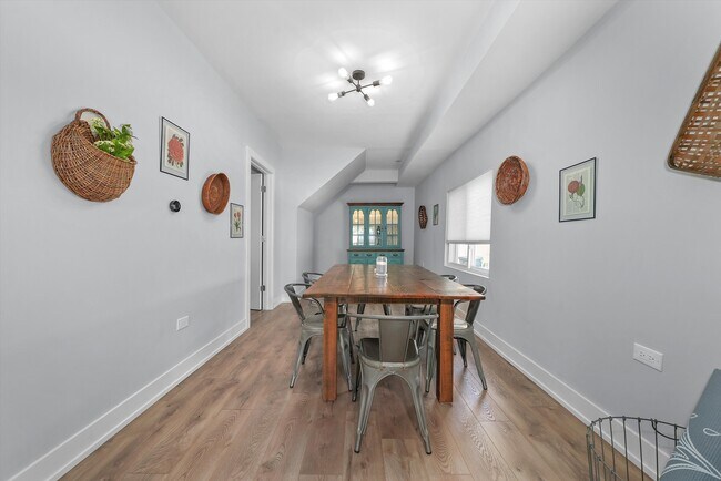 Dining Room - 1912 S Shelby Ct