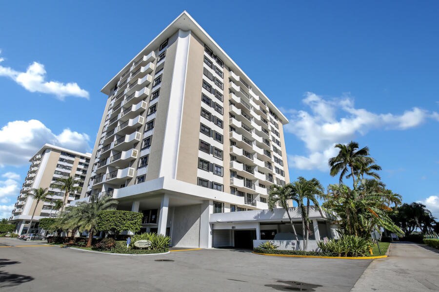 Primary Photo - 1200 Marine Way