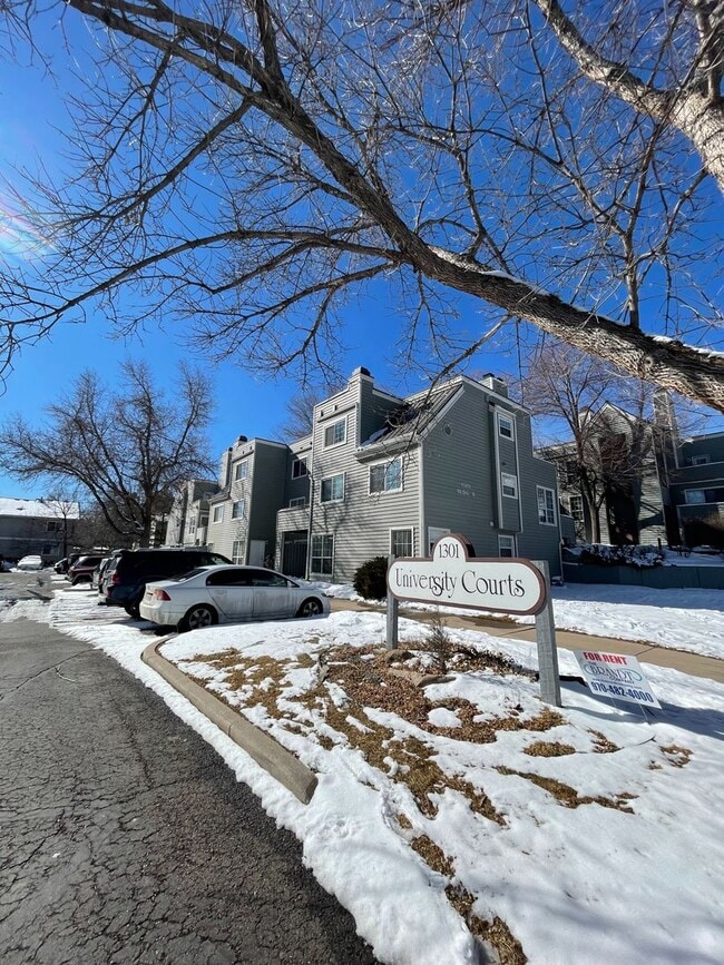 Building Photo - 1301 University Ave
