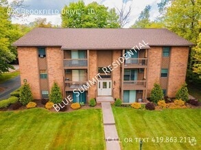 Building Photo - 896 Brookfield Dr