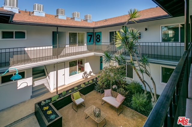 Building Photo - 7916 Crenshaw Blvd