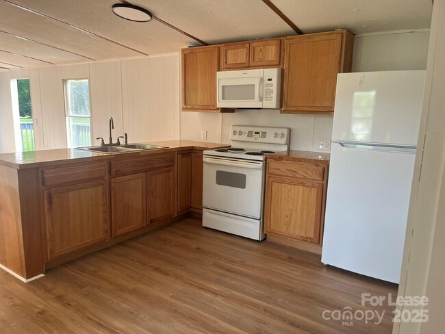 Foto del edificio - 179 Overcash Rd