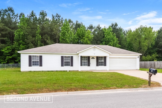 Building Photo - 110 Maplewood Dr