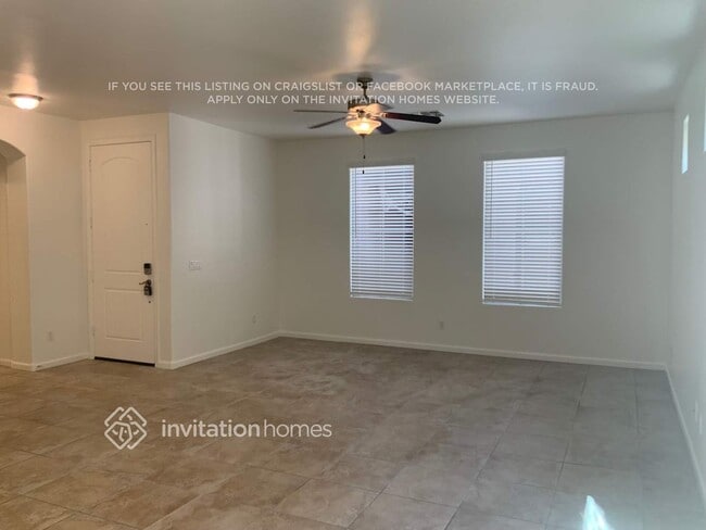 Building Photo - 1391 S Ponderosa Dr