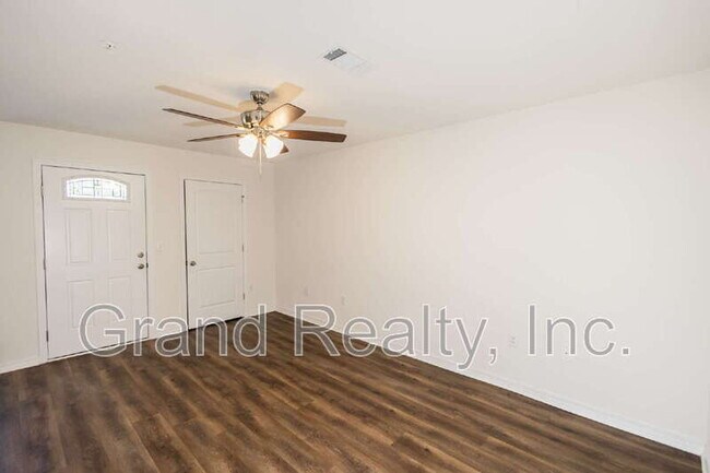 Foto del edificio - 6297 Holland Rd