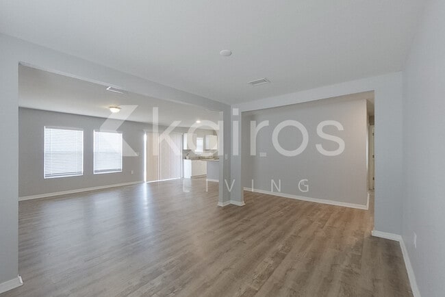 Building Photo - 2227 NW 11th Ct