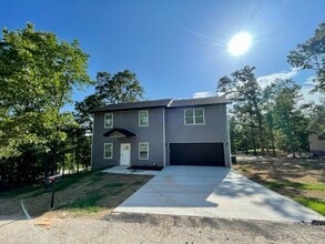 Building Photo - 1 Inchcape Ln