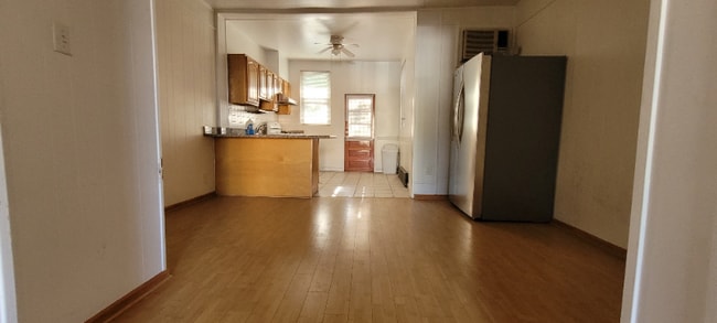 Building Photo - 2548 S 64th St