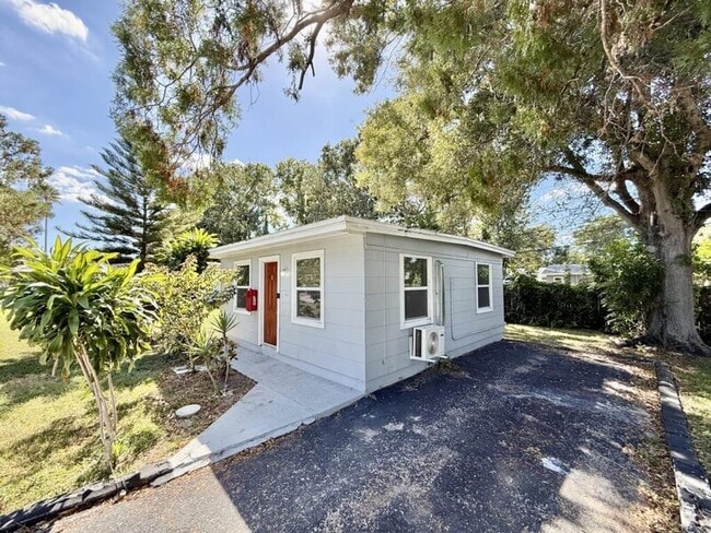 Building Photo - 4091 58th Ave N