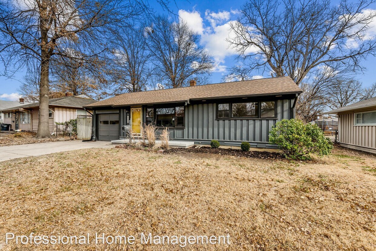 Primary Photo - 2 br, 1 bath House - 2266 S Elpyco