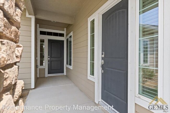 Building Photo - 3 br, 2 bath House - 13508 Sunlight Star