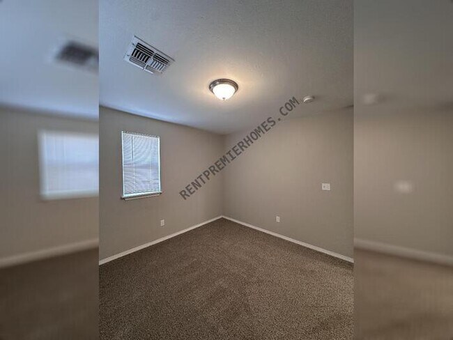 Foto del edificio - 1629 E Hill St