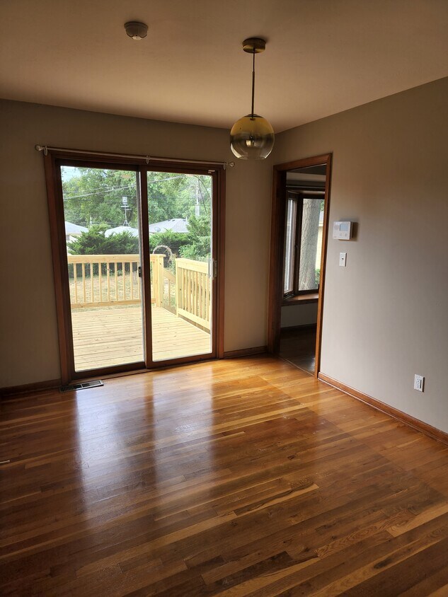 Dining Room - 7321 Holdrege St