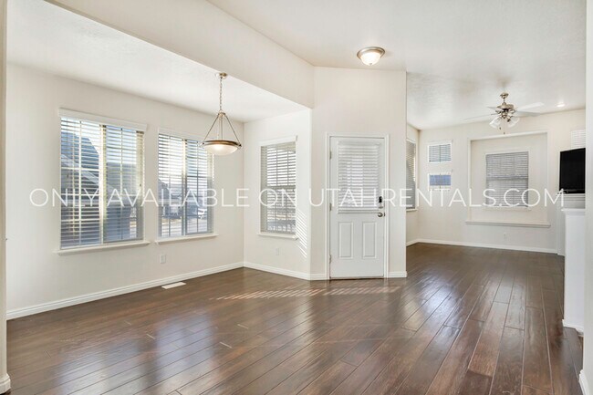 Foto del edificio - 4306 N Chestnut Oak Dr