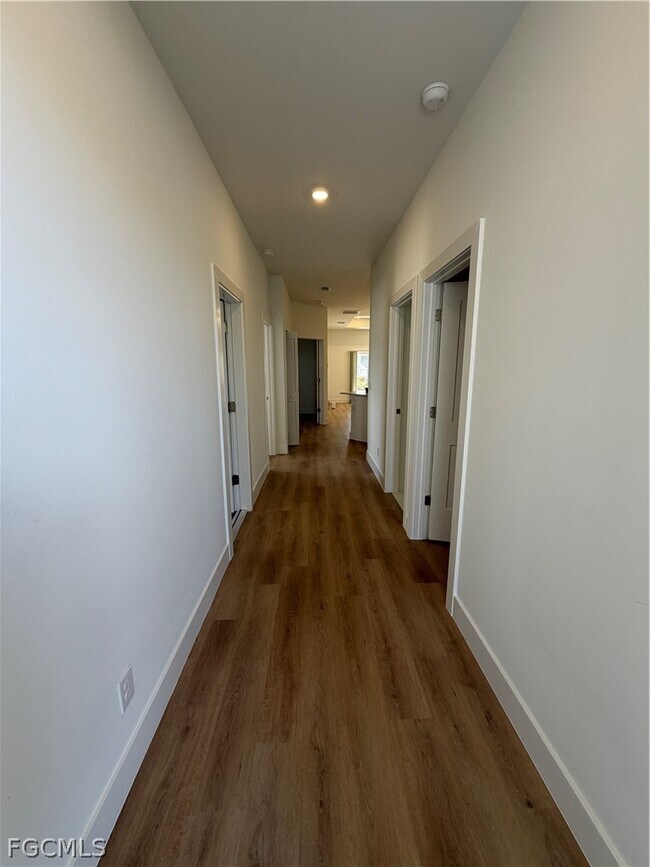 Foto del edificio - 4719 28th St SW