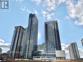 Building Photo - 395 Square One Dr