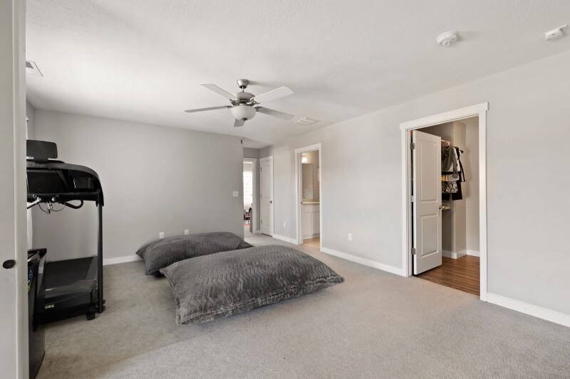 Foto principal - 227 Alhambra Dr