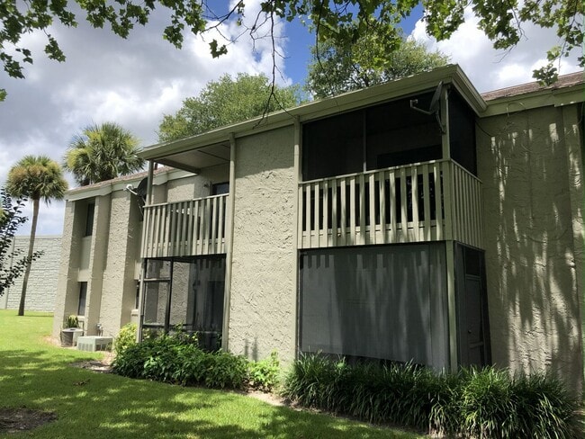 1BR/ 1BA Condo In Springwood ** Water In... - 1BR/ 1BA Condo In Springwood   ** Water In...