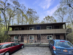 Building Photo - 118 Creekside Dr
