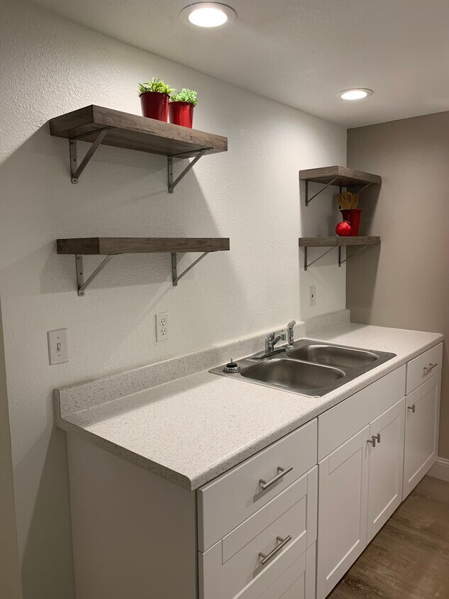 1649 S Utica St Unit Basement, Denver, CO 80219 Apartments in Denver