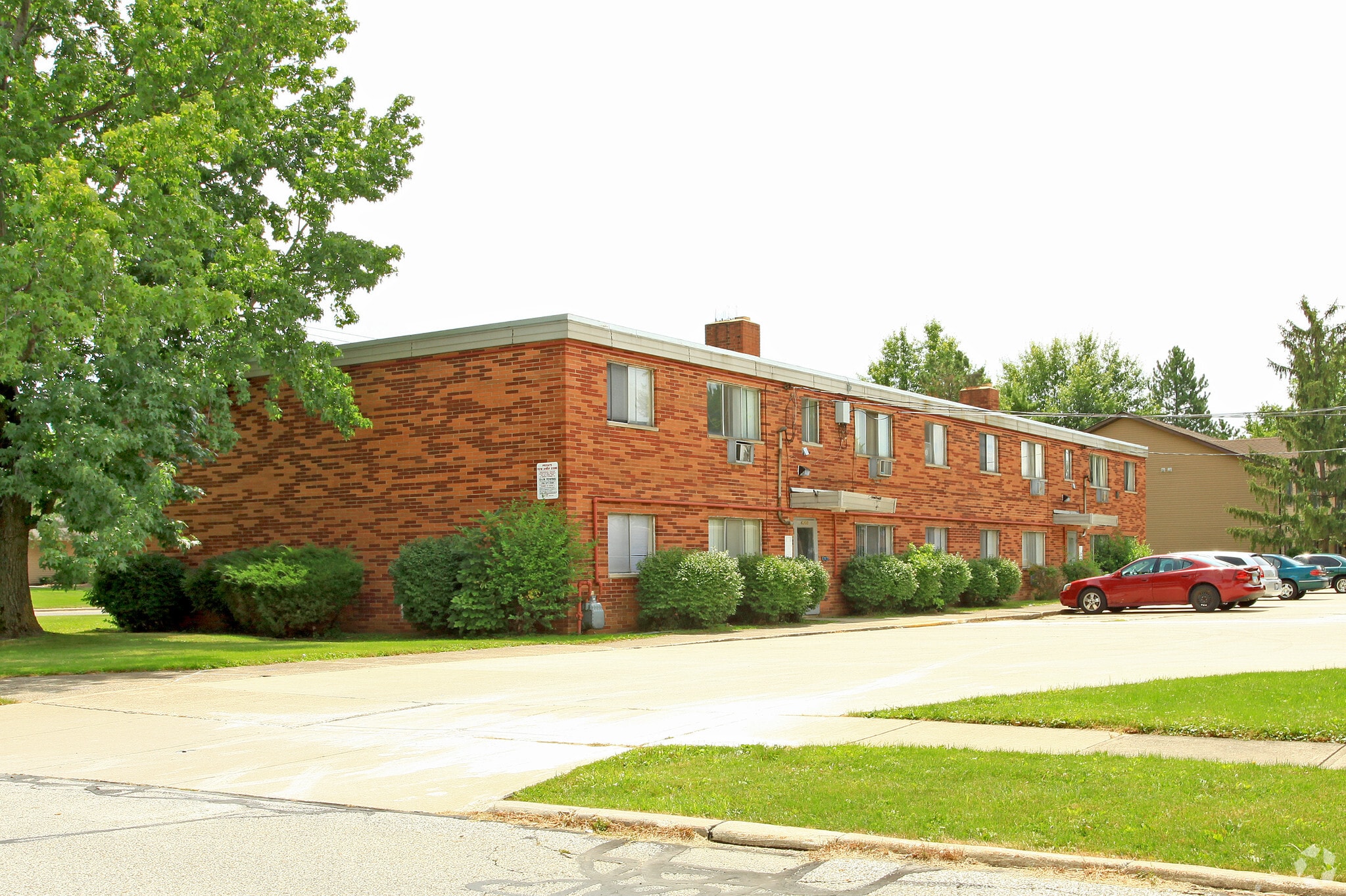 Maple Highlands Apartments – photo 1 of 27