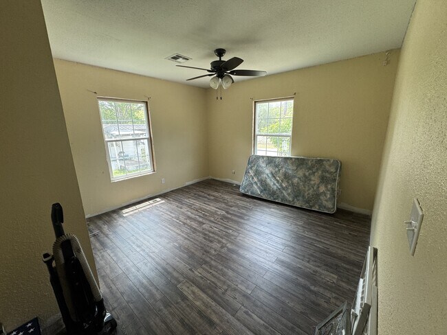 Foto del edificio - 413 Schleicher St