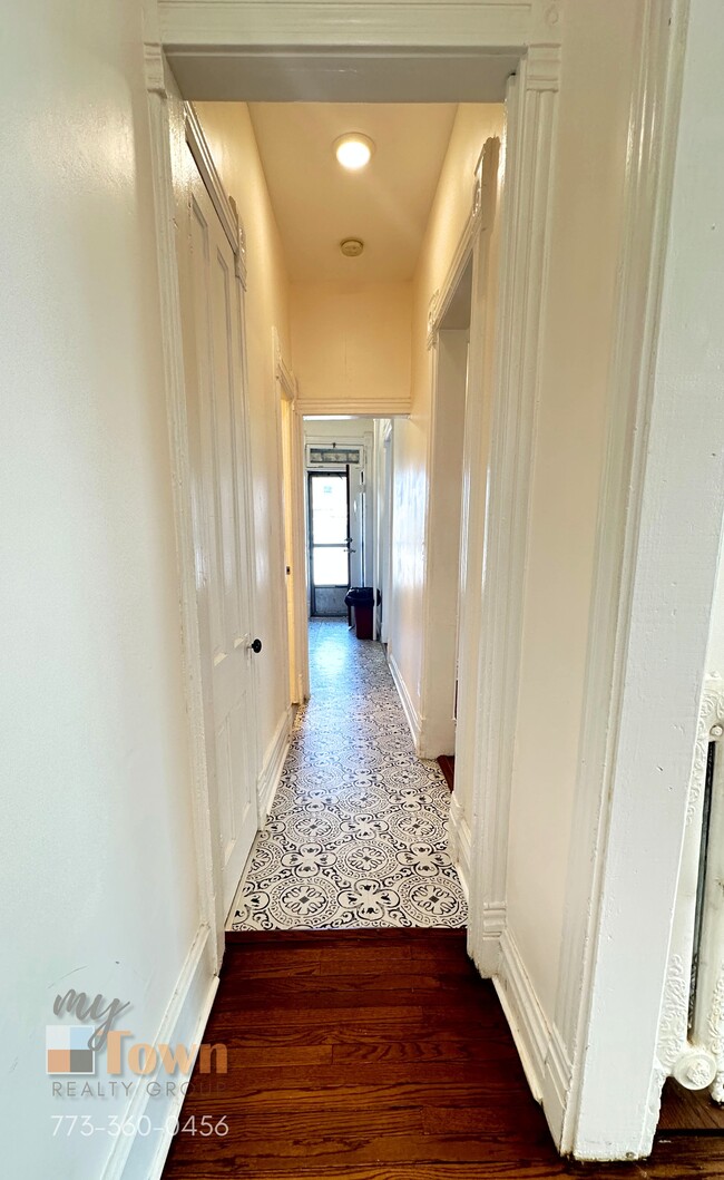 Foto del edificio - 6689 N Olmsted Ave