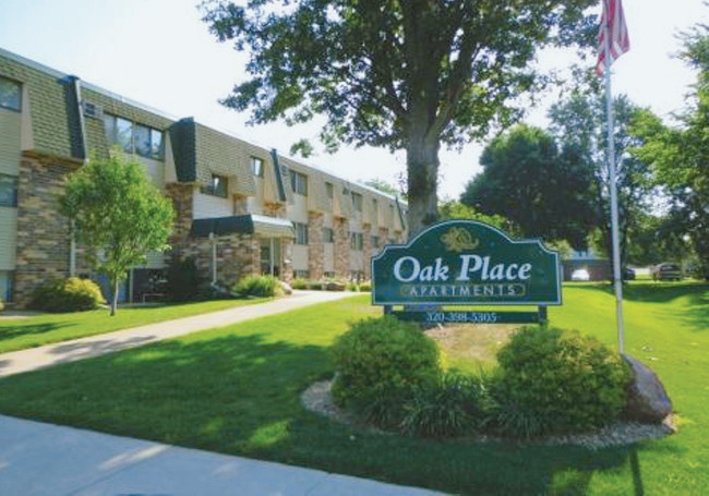 Foto del edificio - Oak Place Apartments