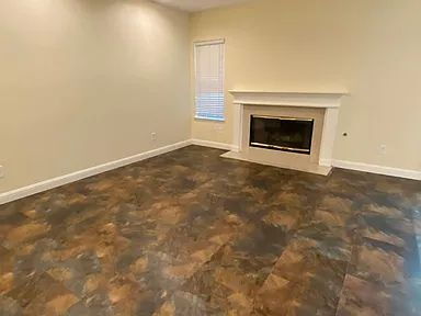 Foto del edificio - Well Kept 3 Bedroom, 2.5 Bath Home in High...