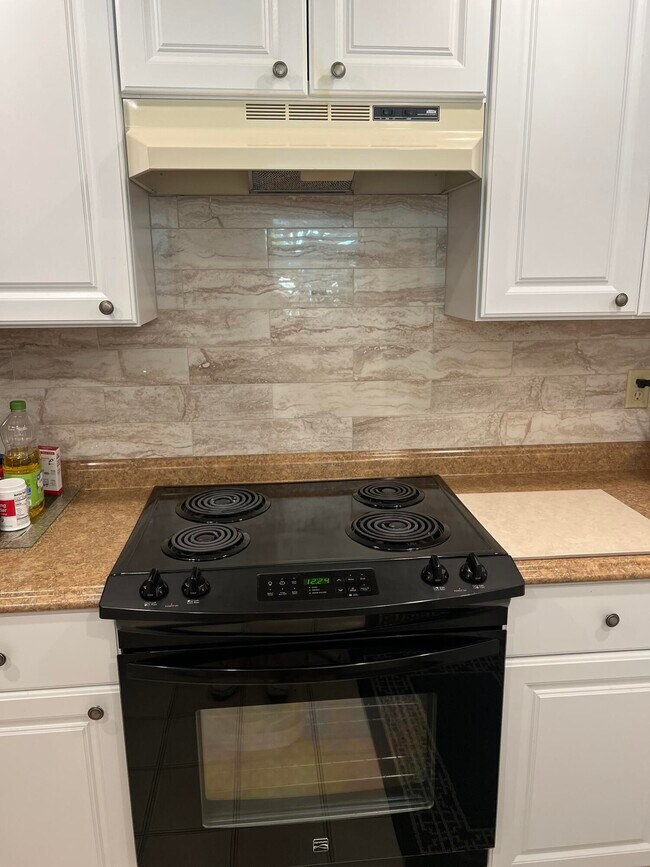 Foto del edificio - 504 Davis Rd