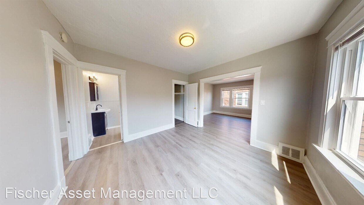 Primary Photo - 1 br, 1 bath Apartment - 11709-11711 Nelso...