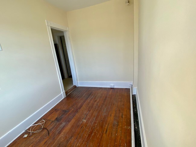 Foto del edificio - 3029 Ellwood Ave