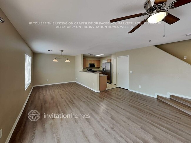 Building Photo - 12112 W Dahlia Dr