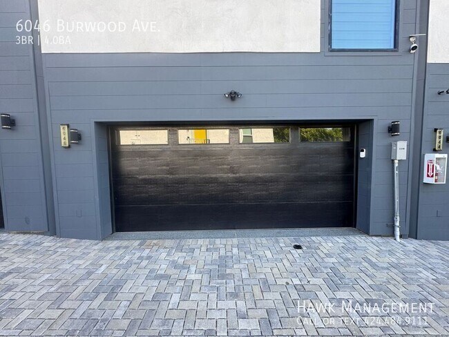 Foto del edificio - 6046 Burwood Ave