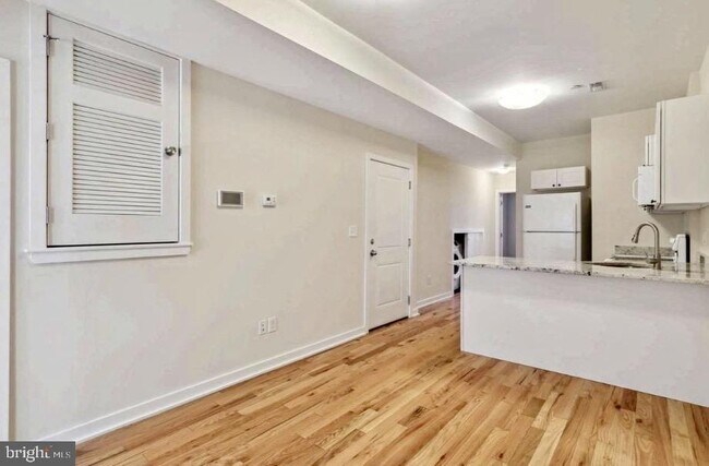 Foto del edificio - 1206 E Palmer St