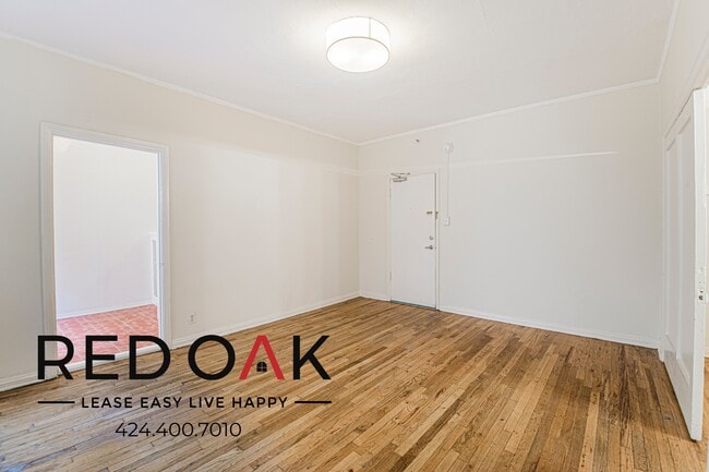 Foto del edificio - 836 Sanborn Ave